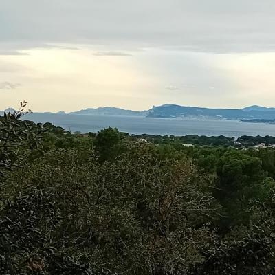 Vue bec de l aigle iles de marseille