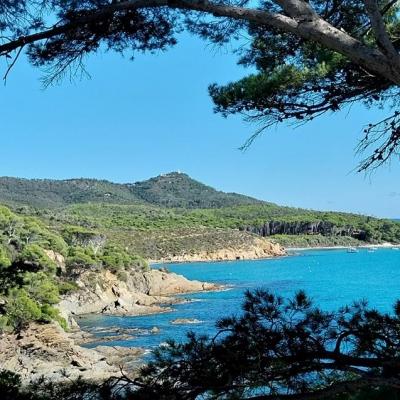 Vue plage de la reine jeanne